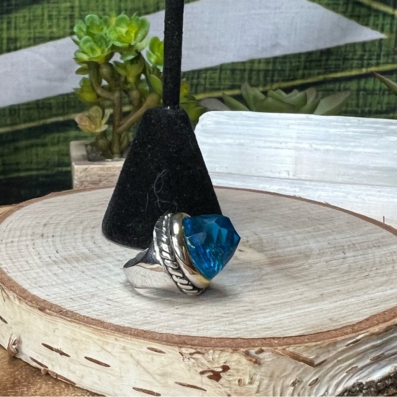 VTG| Faceted Blue Crystal & Silver Dangle Earrings Set 💙✨ - Picture 10 of 10